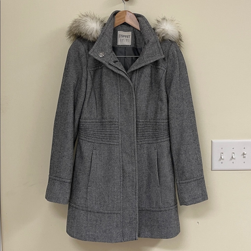Esprit Gray Chevron Coat with Faux Fur Hood – Size M